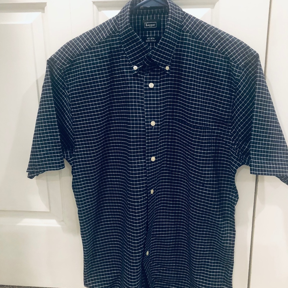 Haggar short sleeve button down shirt Size M/M